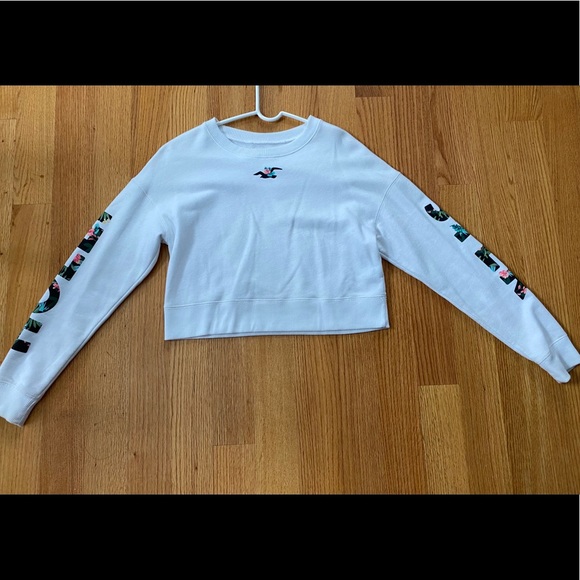 Hollister Crop Boyfriend Crewneck Sweatshirt - Picture 1 of 7